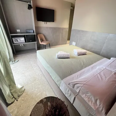 Mia Porto Konukevi 4*